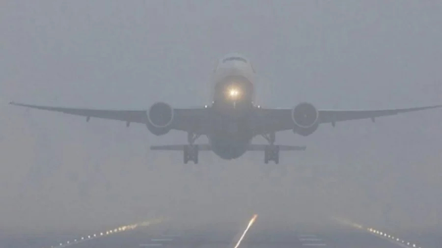 ঘন কুয়াশায় ঢাকায় নামতে না পেরে ৫ ফ্লাইট গেলো কলকাতা