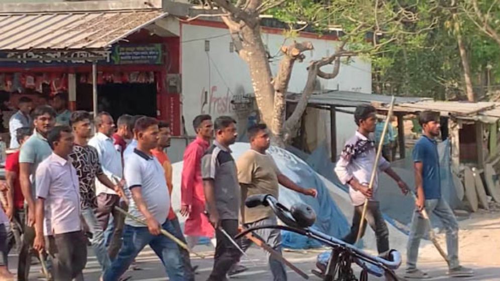 ইফতারে বিএনপি-জামায়াতের সংঘর্ষে ১ জনের মৃত্যু