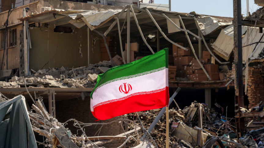 যুক্তরাষ্ট্র-ইসরায়েলের যৌথ হামলায় ইরানে নিহত ৭৮৭