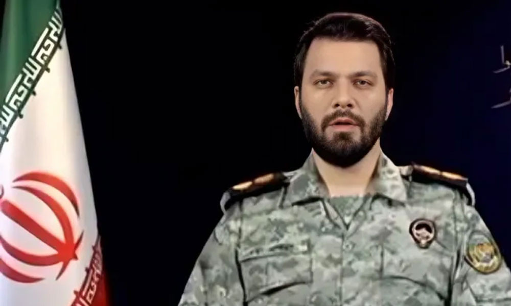 ‘ট্রাম্প, আপনাকে বরখাস্ত করা হলো!’