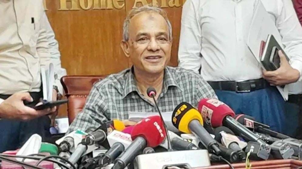 এবার মামলা না থাকলেও আওয়ামী সন্ত্রাসীদের গ্রেপ্তারের নির্দেশ স্বরাষ্ট্র উপদেষ্টার