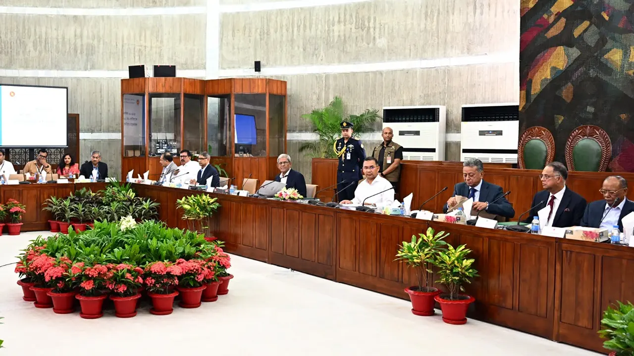 মন্ত্রিসভায় ৯.৩৮ লাখ কোটি টাকার বাজেট অনুমোদন