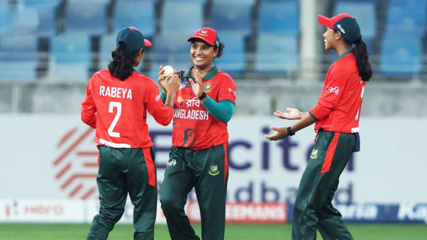 নারী এশিয়া কাপ: ফাইনালে যেতে বাংলাদেশকে বড় লক্ষ্য দিল ভারত