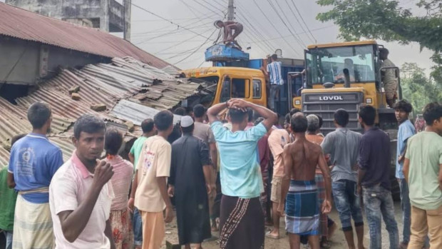 পাটগ্রামে ট্রাকচাপায় ইজিবাইকের ৩ যাত্রী নিহত
