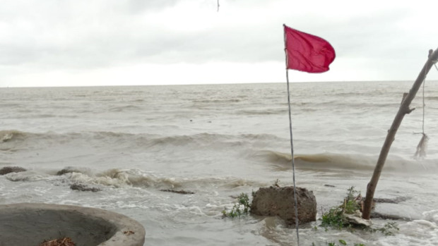 বঙ্গোপসাগরে লঘুচাপ, সমুদ্রবন্দরে ৩ নম্বর সতর্ক সংকেত