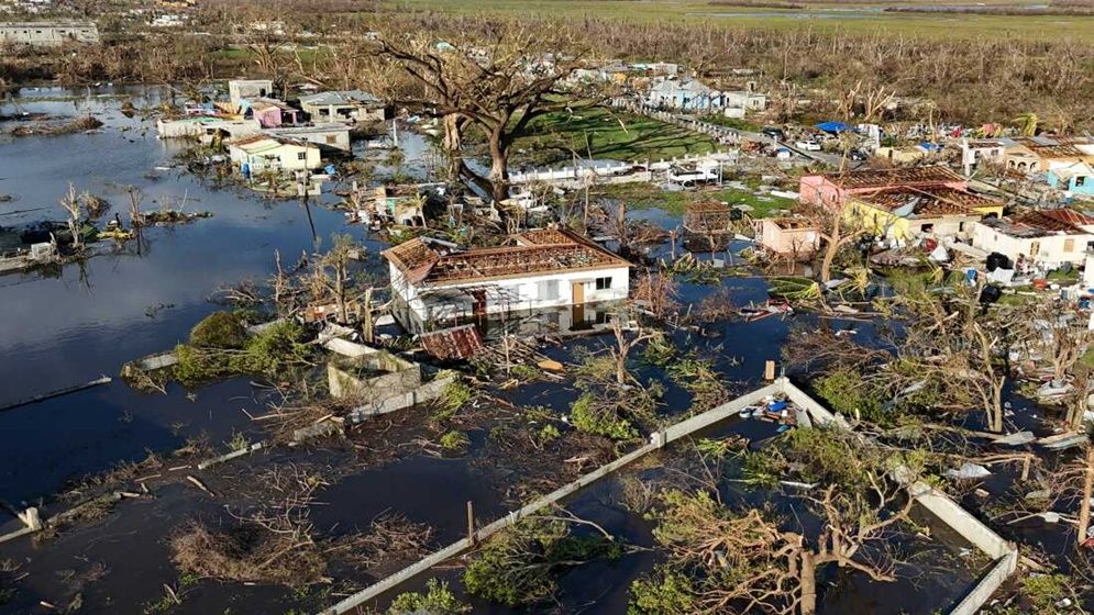 ঘূর্ণিঝড় মেলিসা শতাব্দীর ভয়াবহ তান্ডব চালিয়ে নিয়ে গেল অর্ধশত প্রাণ
