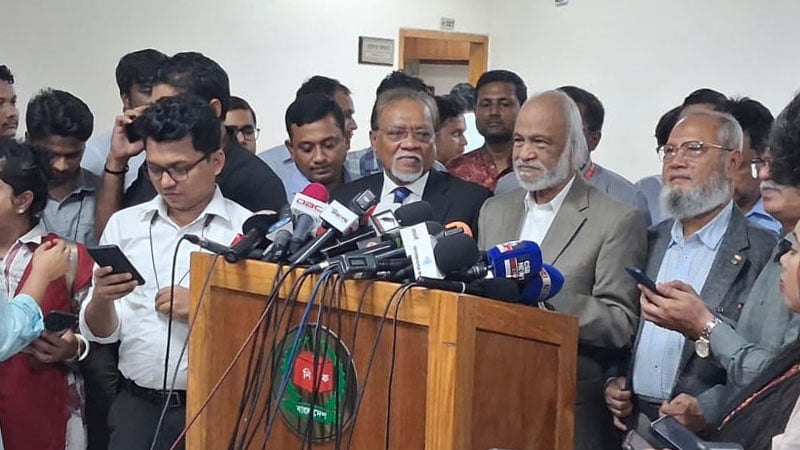 দেশে সুষ্ঠু ও নিরপেক্ষ নির্বাচন অনুষ্ঠানে ইসিকে ৩৬ প্রস্তাব বিএনপির