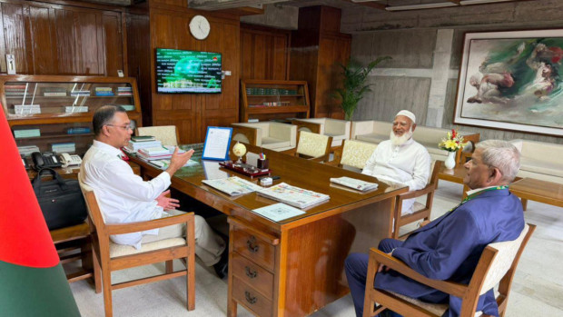 প্রধানমন্ত্রীর সঙ্গে বিরোধী দলীয় নেতার সাক্ষাৎ