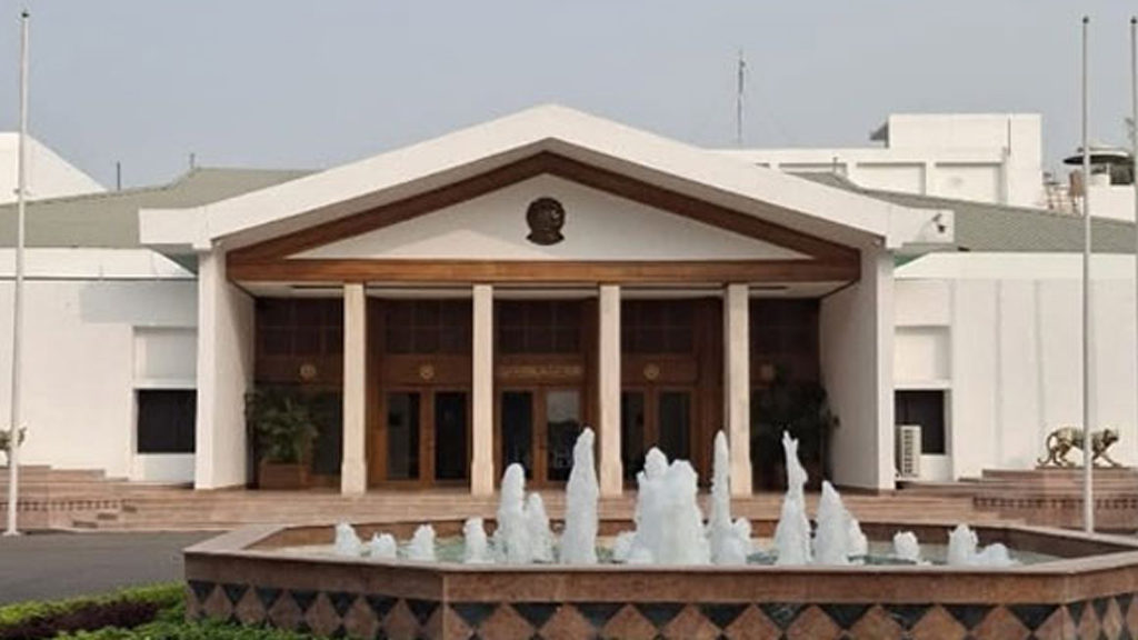 ভিভিআইপি এক বছরই থাকছেন ইউনূস, মেয়াদ শেষে রাষ্ট্রপতি-প্রধানমন্ত্রী ভিভিআইপির ৬ মাস