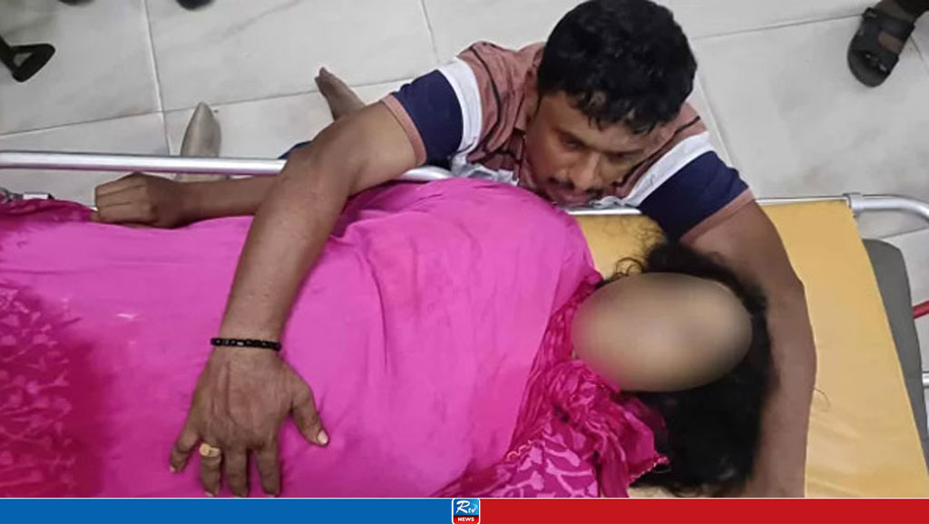 ‘দারোগা আম্মুর চুল ফ্যানের সঙ্গে বেঁধে ঝুলিয়ে দেয়’