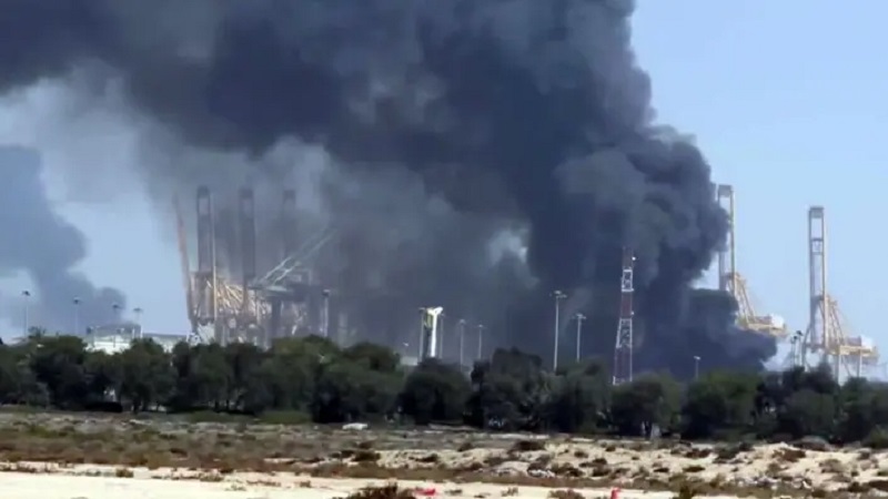 সৌদি আরবের সবচেয়ে বড় তেল শোধনাগারে ইরানের হামলা