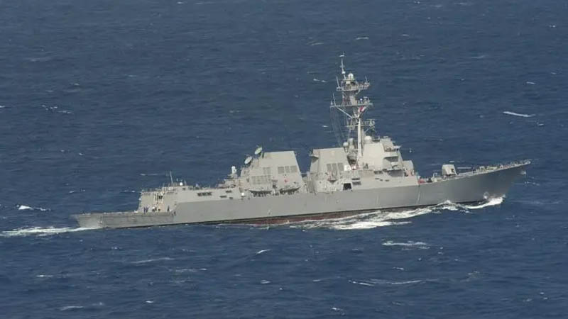 ইসলামাবাদে যুক্তরাষ্ট্র-ইরানের প্রথমদিনের ত্রিপক্ষীয় আলোচনা শেষ, হরমুজ প্রণালির দিকে যাচ্ছে যুদ্ধজাহাজ