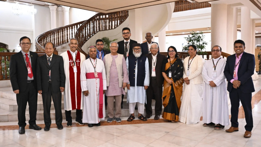 বড়দিনে ধর্মীয় নেতাদের সঙ্গে শুভেচ্ছা বিনিময় করলেন প্রধান উপদেষ্টা