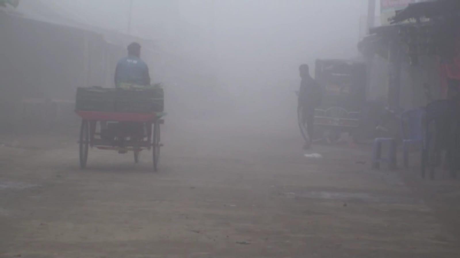 দেশের ২৪ জেলায় বইছে শৈত্যপ্রবাহ্র