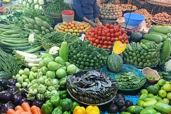 শীতকালীন সবজি বাজারে তবে দাম বেশী
