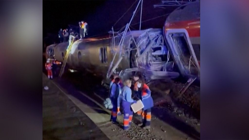 স্পেনে দুটি উচ্চগতির ট্রেনের ভয়াবহ সংঘর্ষ, নিহত ২১