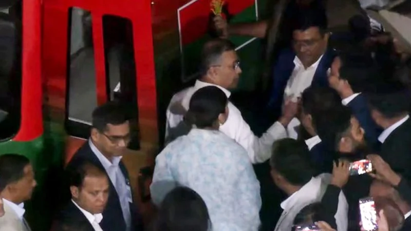 গুলশানের বাসায় ফিরলেন তারেক রহমান