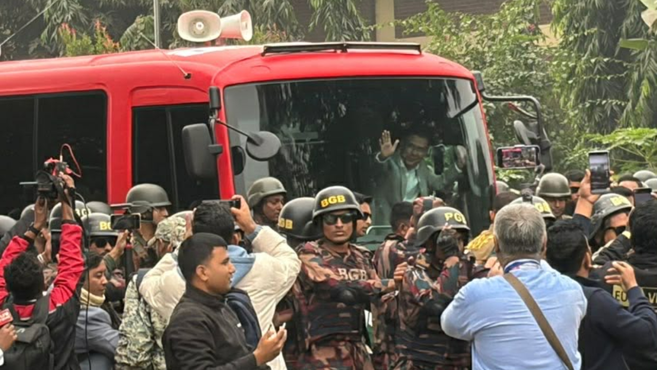 পূর্বাচলের ৩০০ ফিটের পথে তারেক রহমান