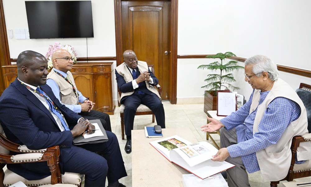 প্রধান উপদেষ্টার সঙ্গে কমনওয়েলথের নির্বাচন পর্যবেক্ষক দলের সাক্ষাৎ